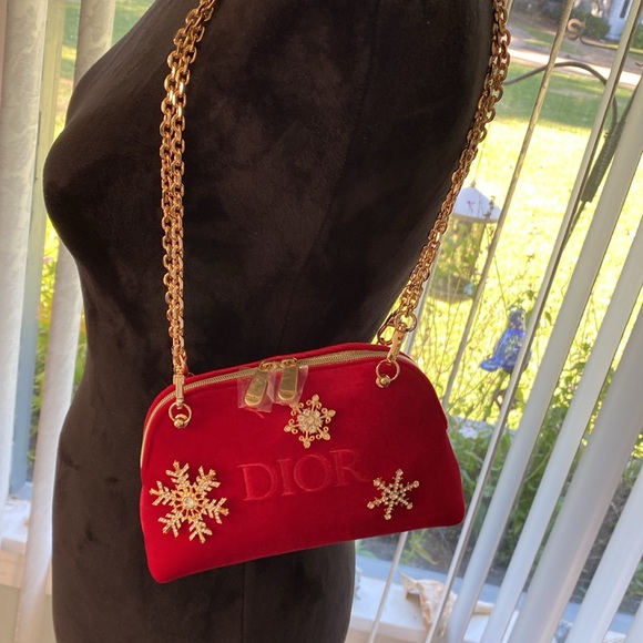 Dior Red Velvet Cosmetic Pouch - Picture 10 of 10